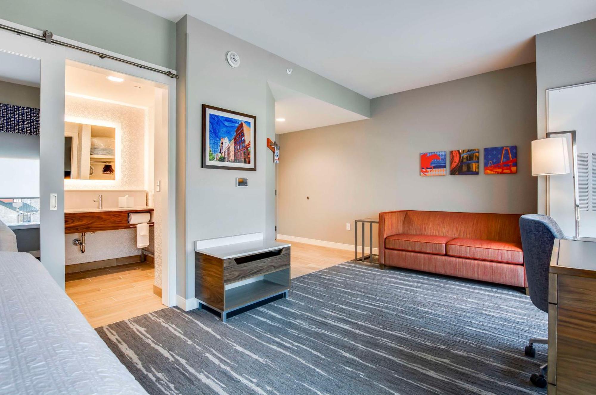 Hampton Inn & Suites By Hilton Louisville East Oxmoor エクステリア 写真