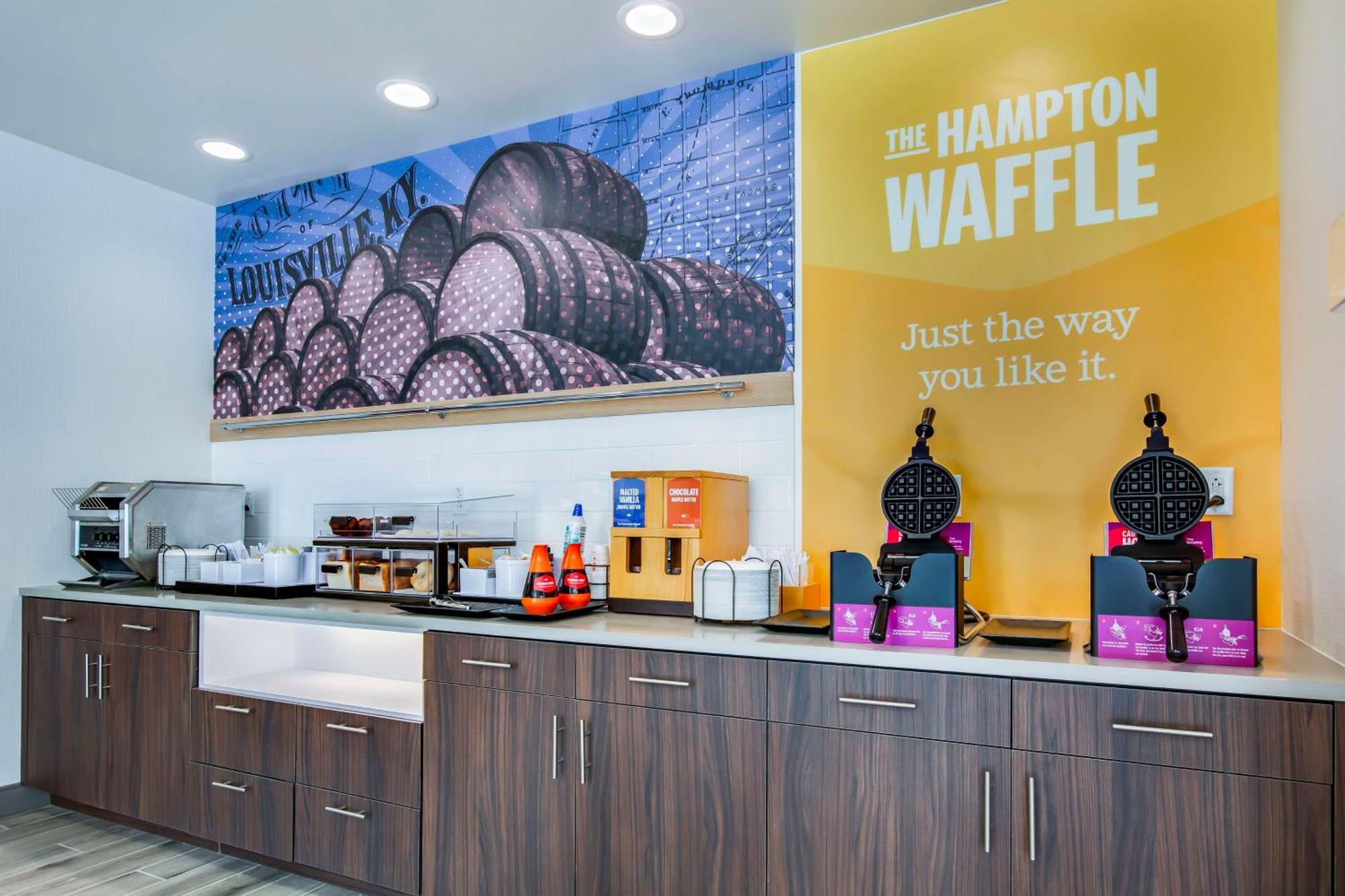 Hampton Inn & Suites By Hilton Louisville East Oxmoor エクステリア 写真