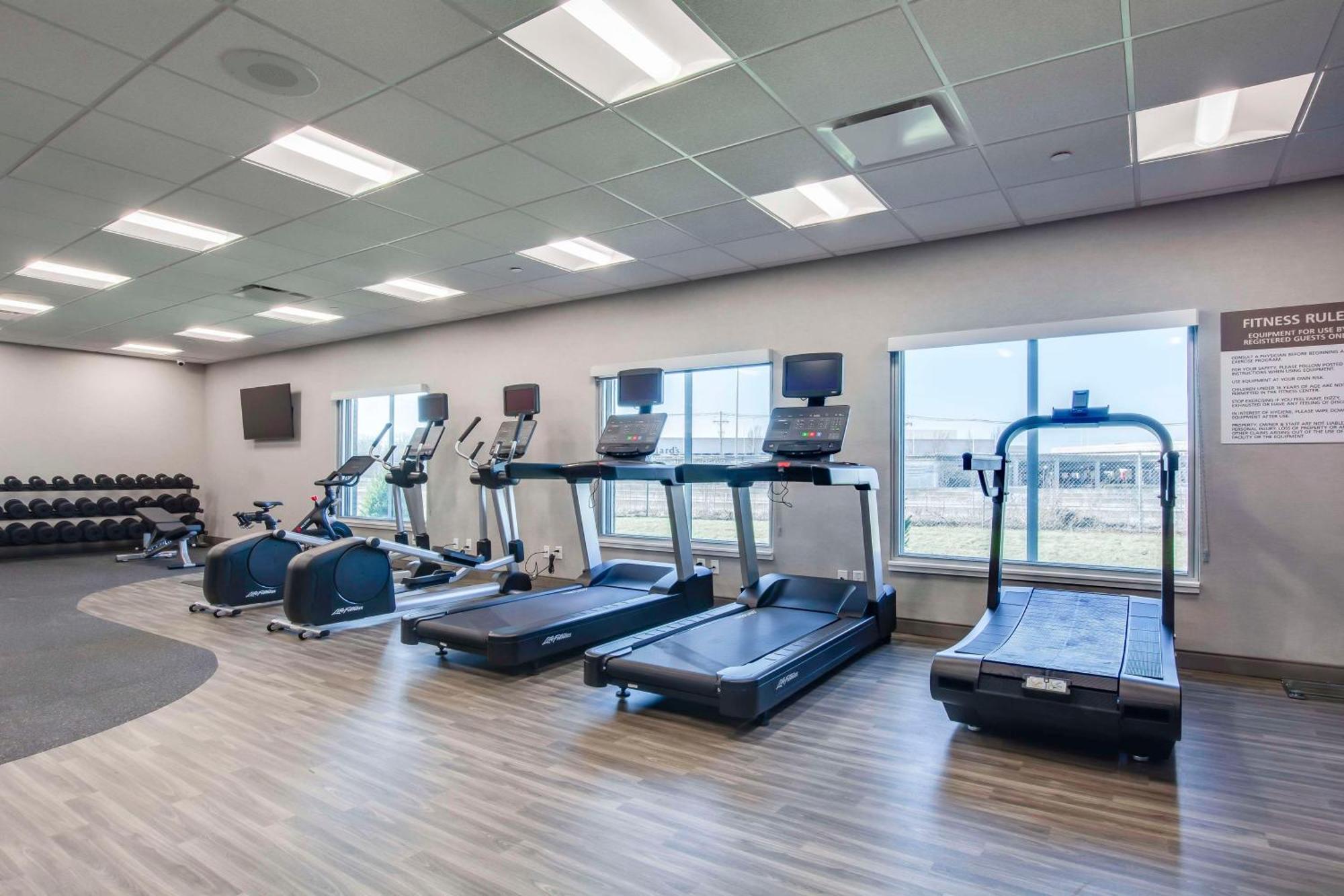 Hampton Inn & Suites By Hilton Louisville East Oxmoor エクステリア 写真