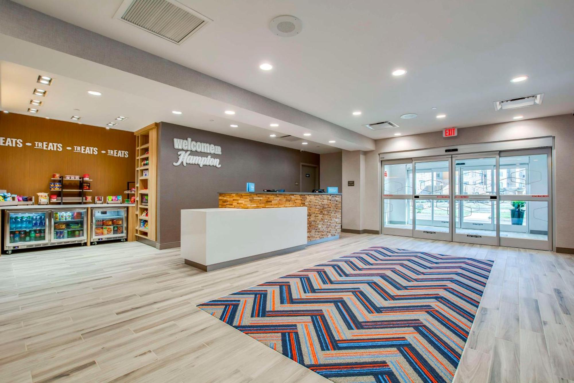 Hampton Inn & Suites By Hilton Louisville East Oxmoor エクステリア 写真